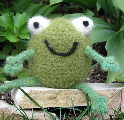 Freddie the Felted Frog