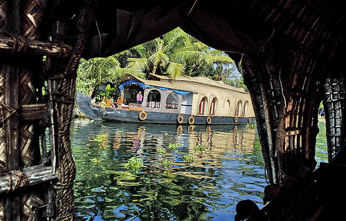 Rent a Houseboat