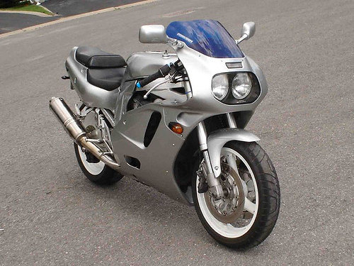 Suzuki GSX-R 750