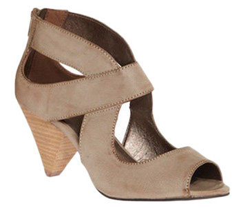 ModCloth “Sandstone” Heel