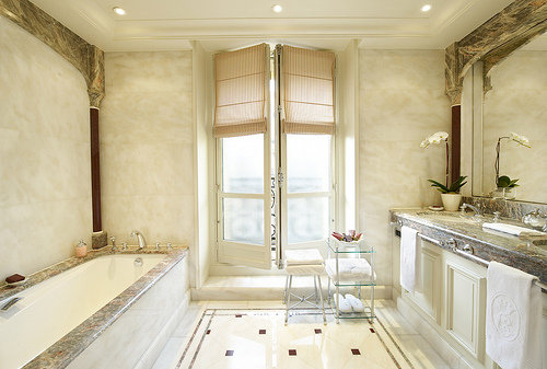 Modern Bathroom