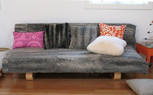 Make Your Sitting Area Inviting with Pillows and Throws