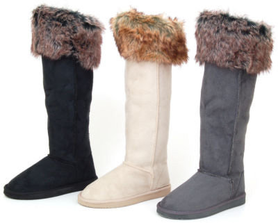 8 Fabulous Furry Boots ...