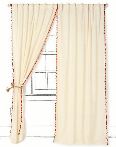 Toorie Curtain