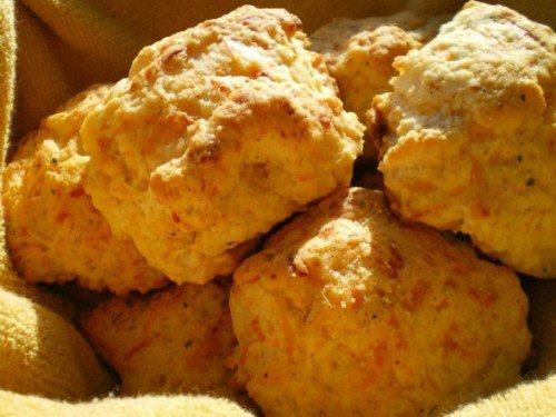 Cheddar Bay Biscuits