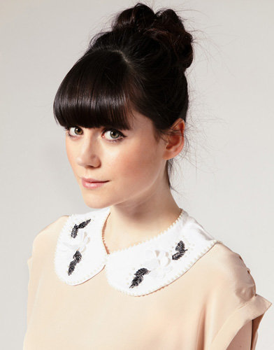 Pearl and Flower Peter Pan Collar