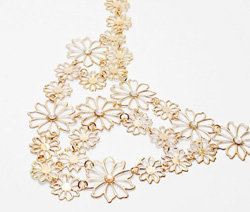 Fashion Champagne Flower Bib Necklace