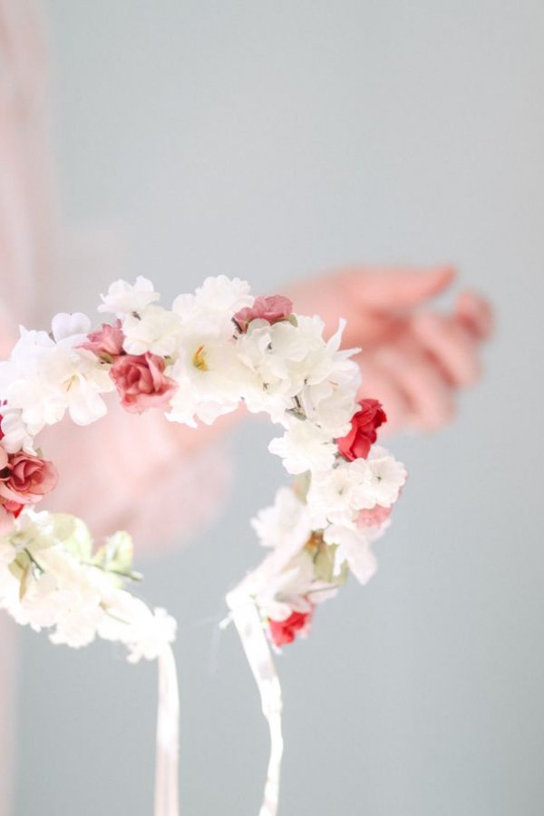 Add a Ribbon to Make the Headband Easy to Put on