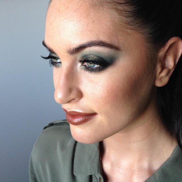 Lisa Hallam's Green Smokey