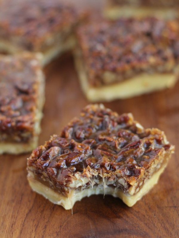 Ina Garten's Chewy Caramel Pecan Squares