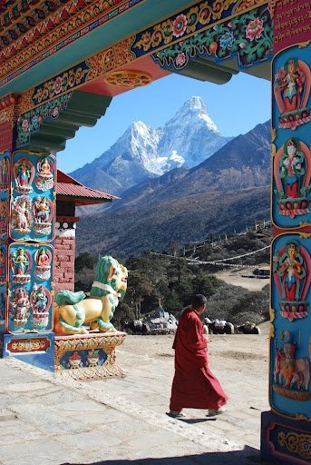 Everest,Ama Dablam,color,tourism,hindu temple,