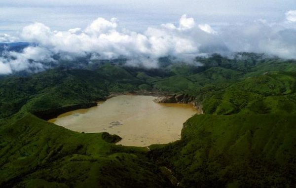 Lake Nyos – Cameroon