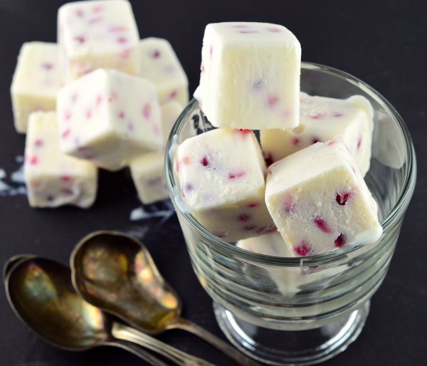 Frozen Greek Yogurt and Pomegranate Bites