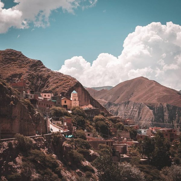 Mountainous landforms, Sky, Mountain, Cloud, Town,