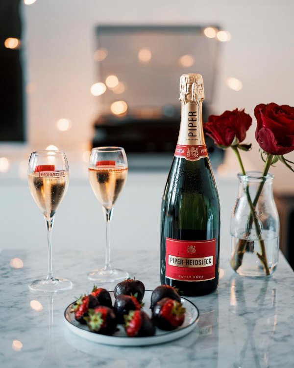 wine, champagne, drink, alcoholic beverage, champagne stemware,