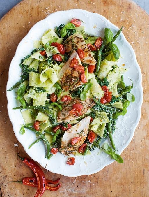 Pasta Pesto with Garlic and Rosemary Chicken