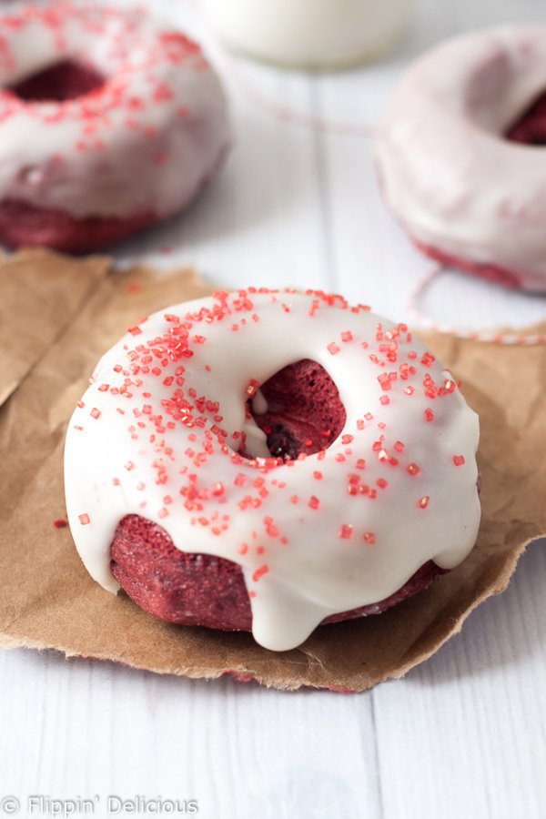 dessert, glaze, whipped cream, doughnut, baking,