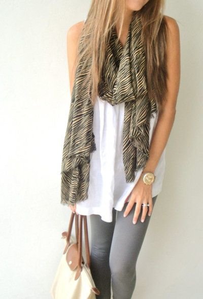 clothing,outerwear,sleeve,fashion accessory,long hair,