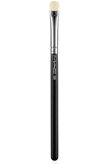 MAC 239 Eye Shading Brush