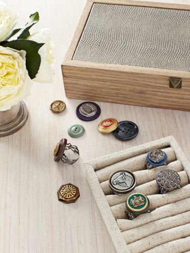 Custom Rings out of Vintage Buttons