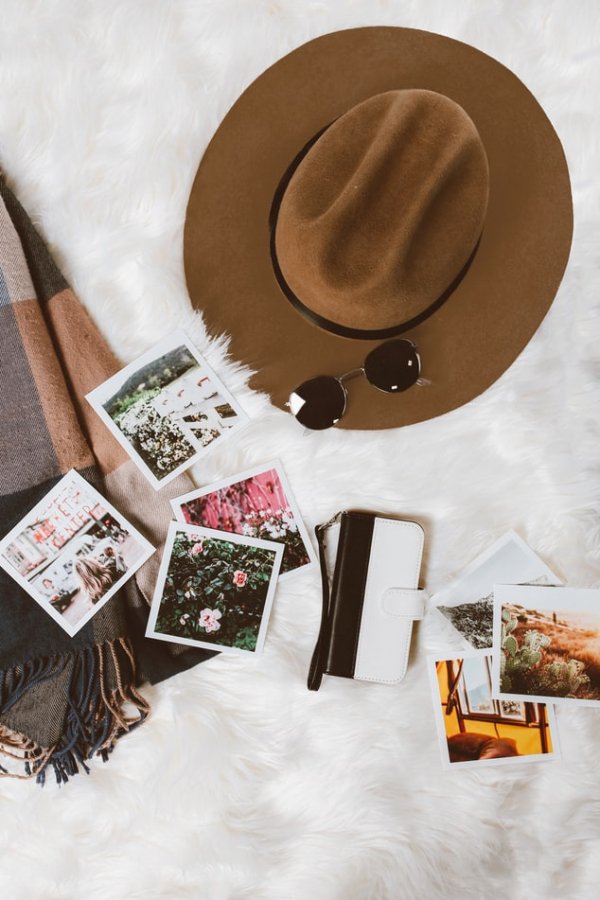 Hat, Cowboy hat, Headgear, Fashion accessory, Sun hat,