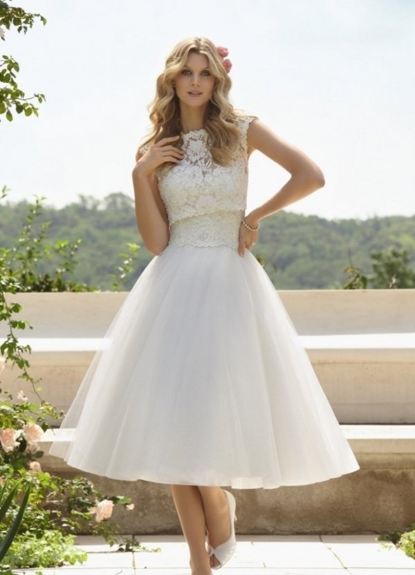 wedding dress,dress,clothing,bridal clothing,woman,