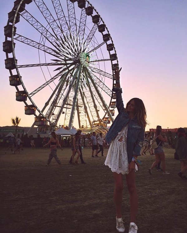 ferris wheel, tourist attraction, fair, wheel, outdoor recreation,