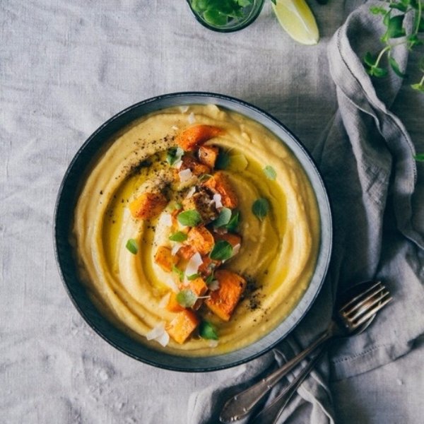 Hummus with Veggies