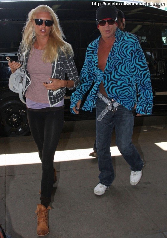 Mickey Rourke Goes Flashy