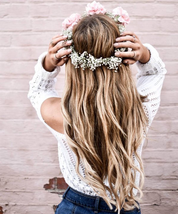 hair, hair accessory, hairstyle, headpiece, headgear,