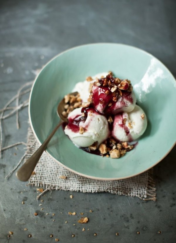 Homemade Cranberry Sauce with Low-Fat Ice Cream