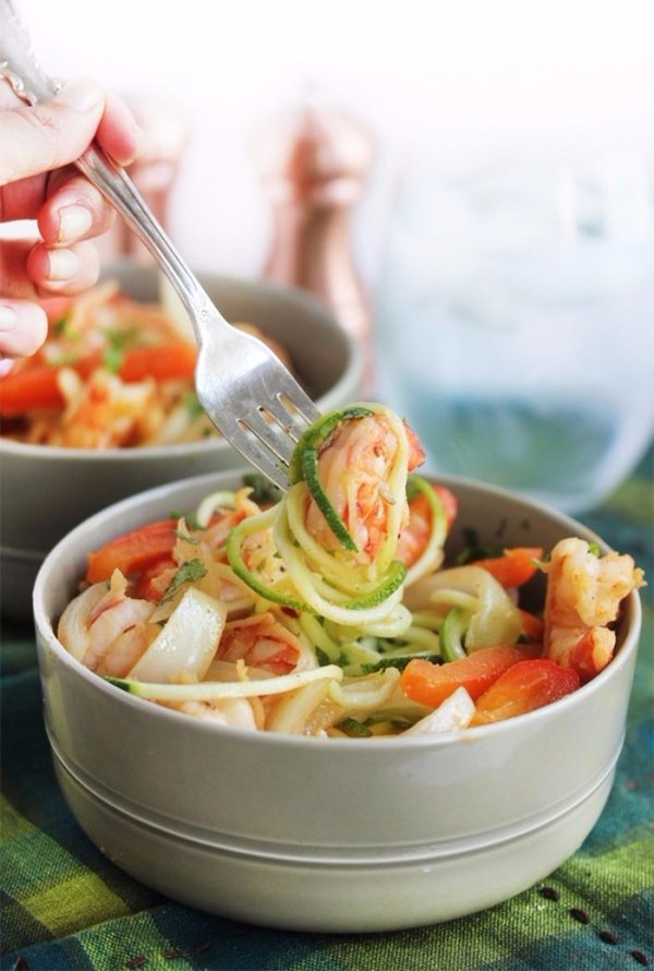 Cajun Garlic Shrimp Noodle Bowls