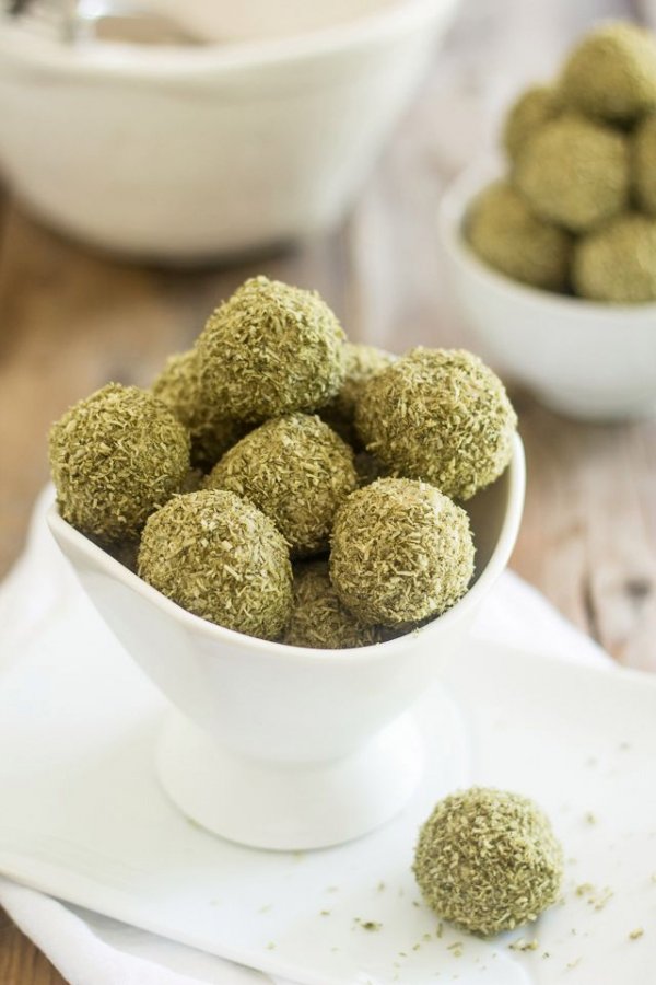 Creamy Coconut Matcha Balls