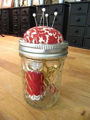 Mason Jar Pincushion