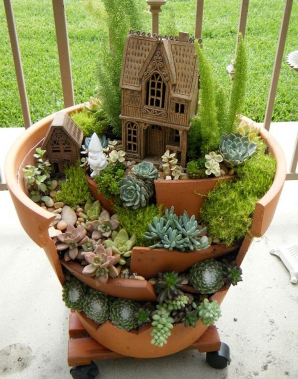 Succulent Fairy Garden