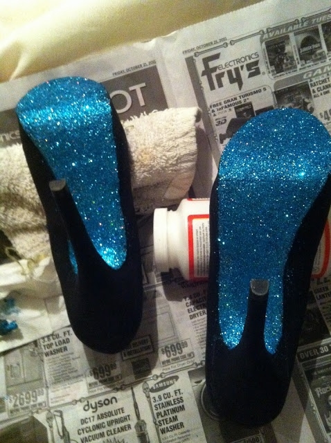 Louboutins, Schmboutins ... Glittery Soles