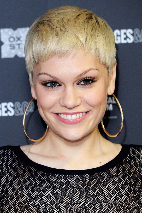 The Evolution Of Jessie Js Hair In 21 Photos Hair 