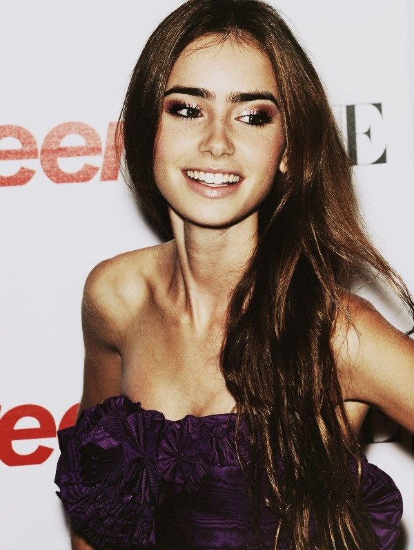 lily collins eyebrows plucked