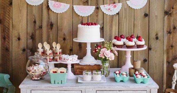 Strawberry Party Tablescape