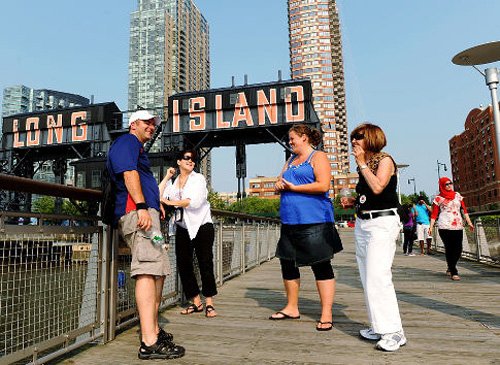 Big Apple Greeters Will Cheer Your Heart to the Core