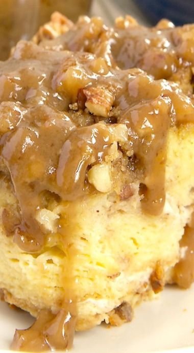 Praline Bread Pudding with Caramel-Pecan Sauce