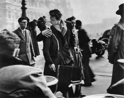 Le Baiser De L'hôtel De Ville, Paris