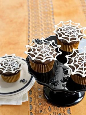 Spiderweb Cupcakes