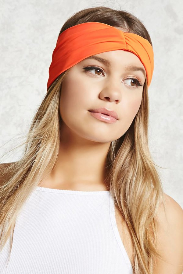 hair accessory, eyebrow, headgear, forehead, hair coloring,