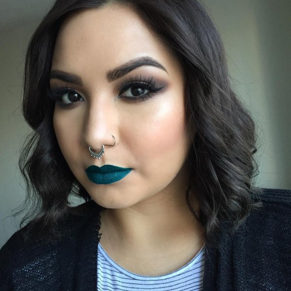 Mindy's Super-smoky Eye & Grunge Lip