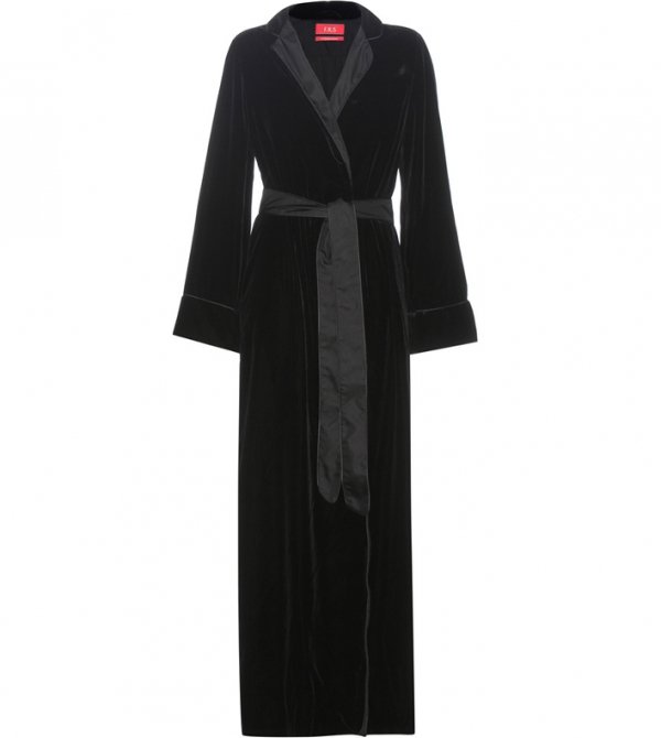 clothing, black, academic dress, dress, outerwear,