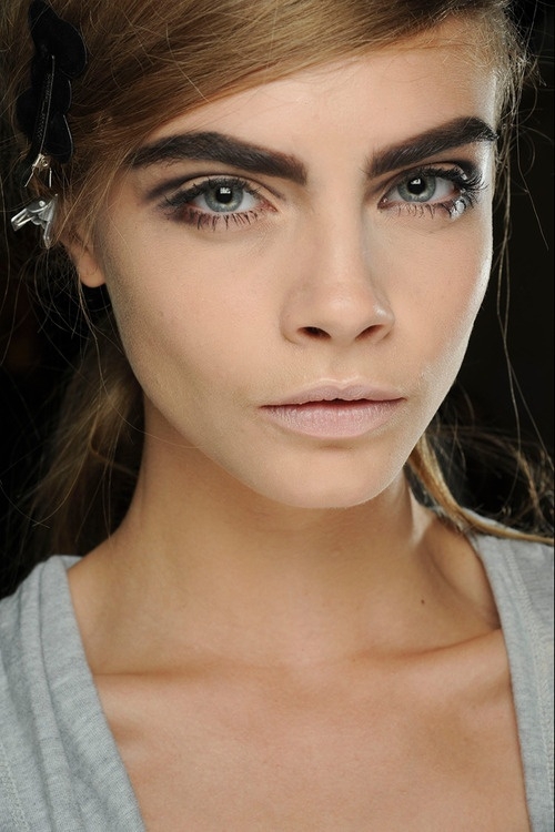 Learn to Trim Your Own Brows – It’s Not Hard