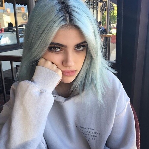 hair,human hair color,face,nose,clothing,