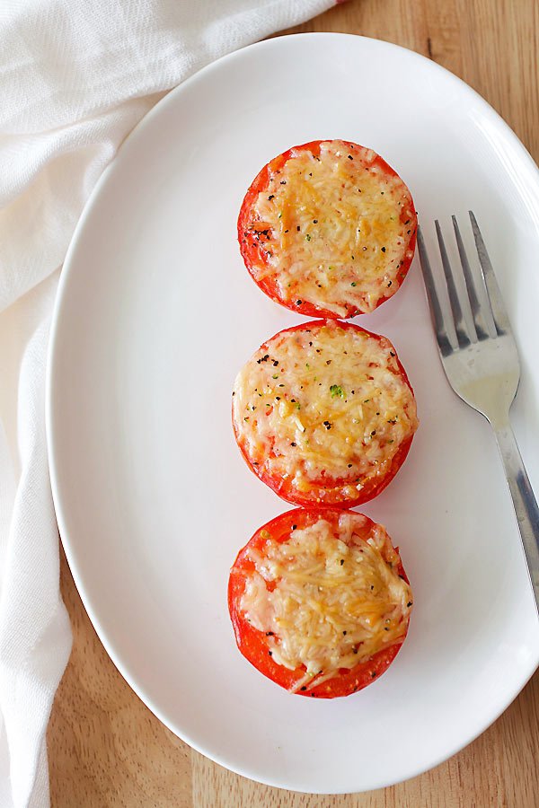 Cheesy Breaded Tomatoes