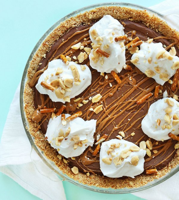 Pretzel Peanut Butter Chocolate Pie